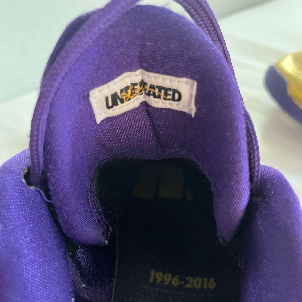 Nike Kobe 5 - Picture 3 of 4